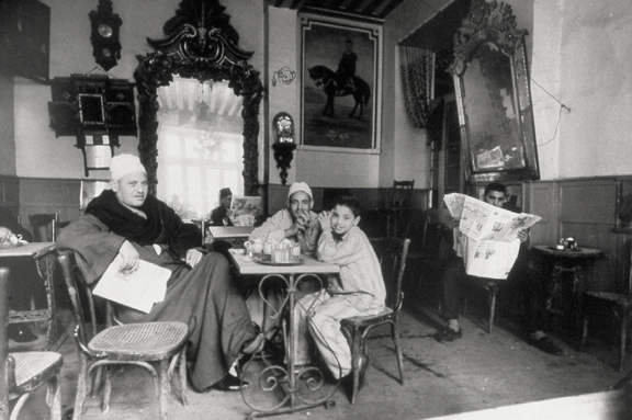 Cairo, Fichaoui's Coffee Shop - Photo